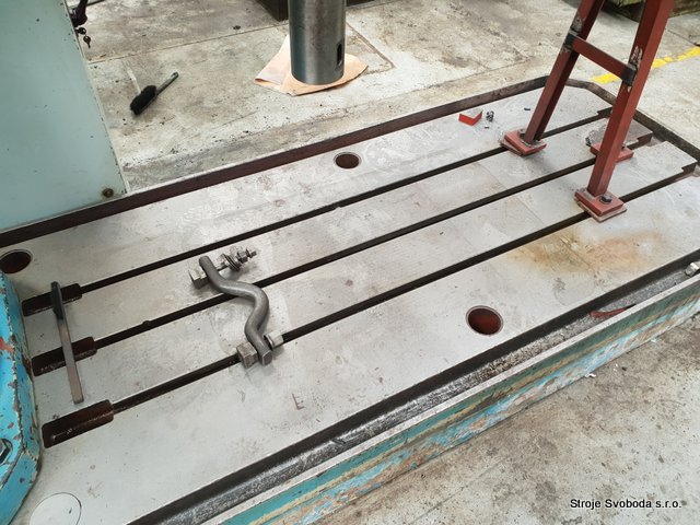 Vrtačka otočná VO 63 (9523 VYMENIT - Radial Drilling machine VO 63 (16).jpg)